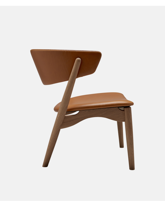 Sibast - No 7 Lounge Chair Whitepigmented Lacquered Oak and Dunes Cognac Leather