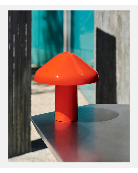 Pao Portable Lamp Red - design Naoto Fukasawa